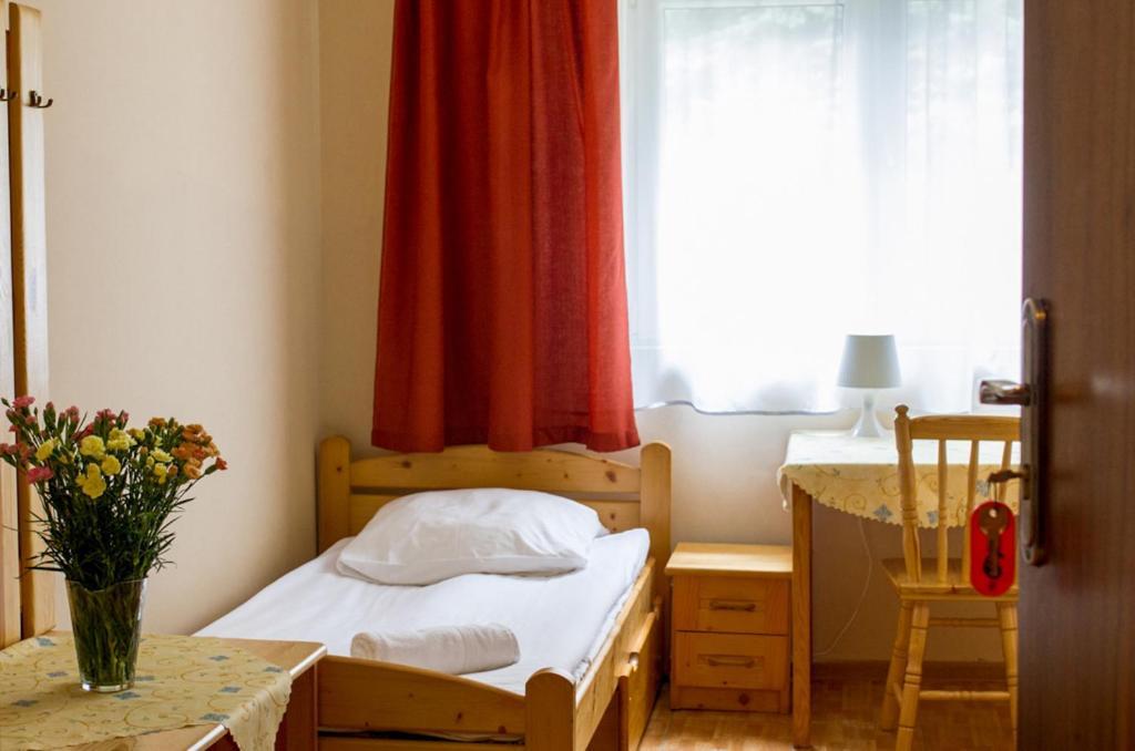 Hostel Rest Krakau Buitenkant foto