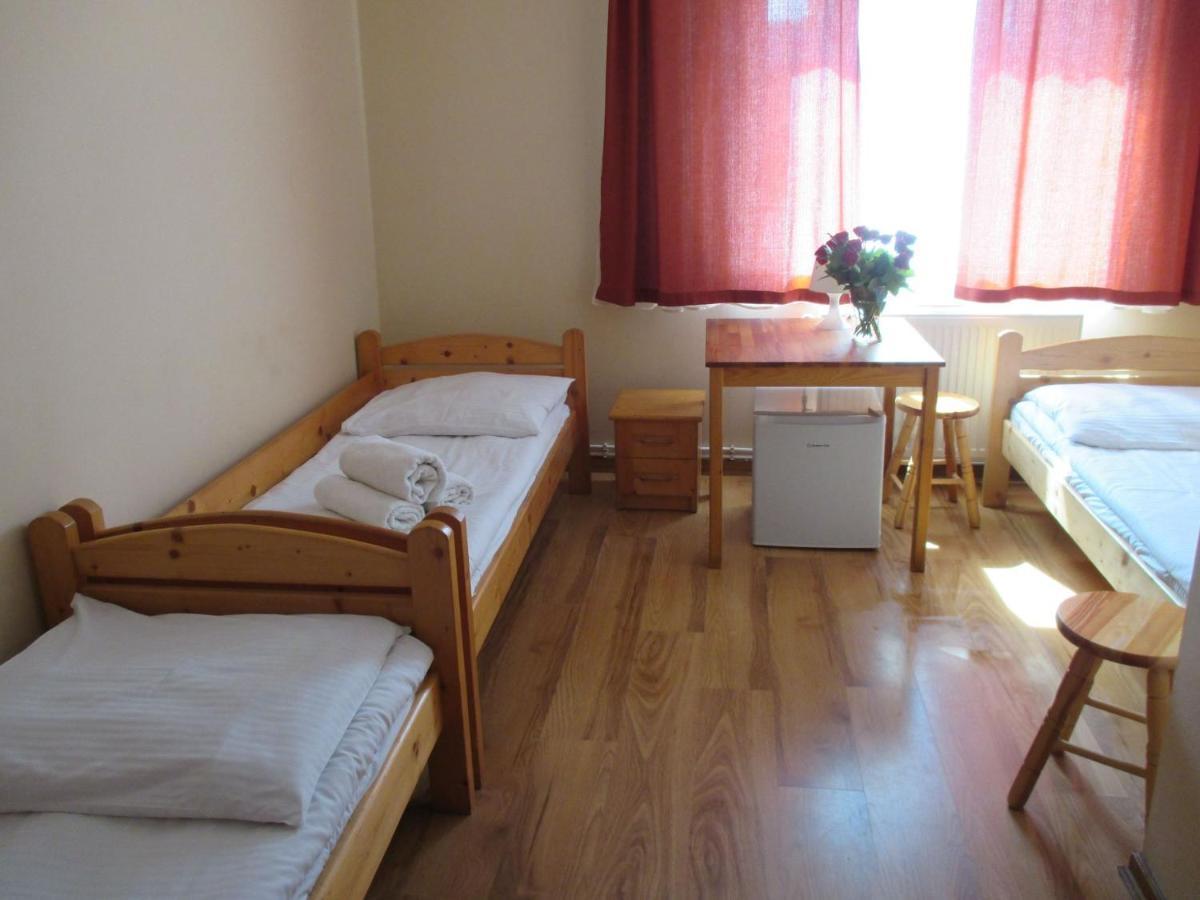 Hostel Rest Krakau Buitenkant foto